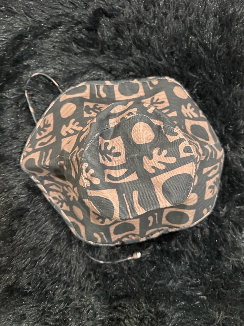 Luck of color formed holiday bucket hat - Picture 4 of 8
